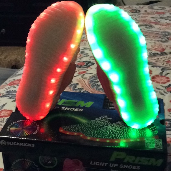 SOLD!!!!!!     Slickkicks light up LED shoes. - Picture 5 of 7